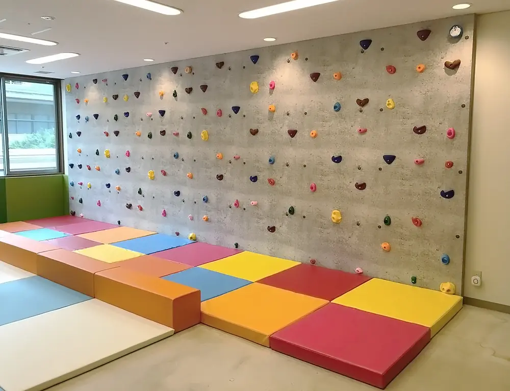 ボルダリング設置場所、放課後等デイサービス