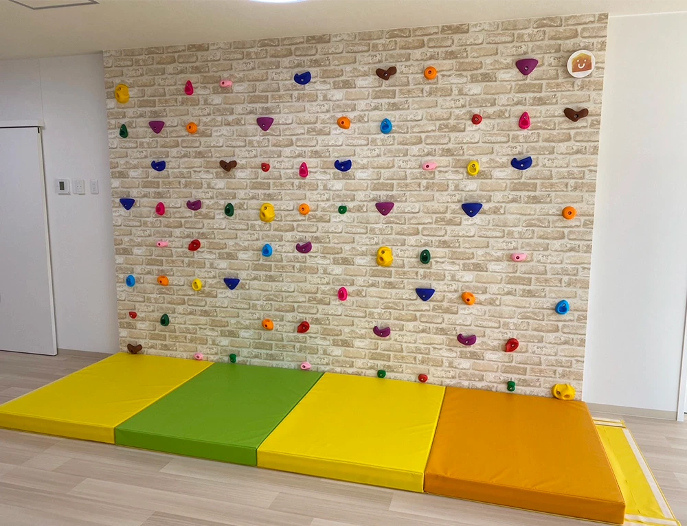 兵庫県尼崎市 ボルダリング 設置実績